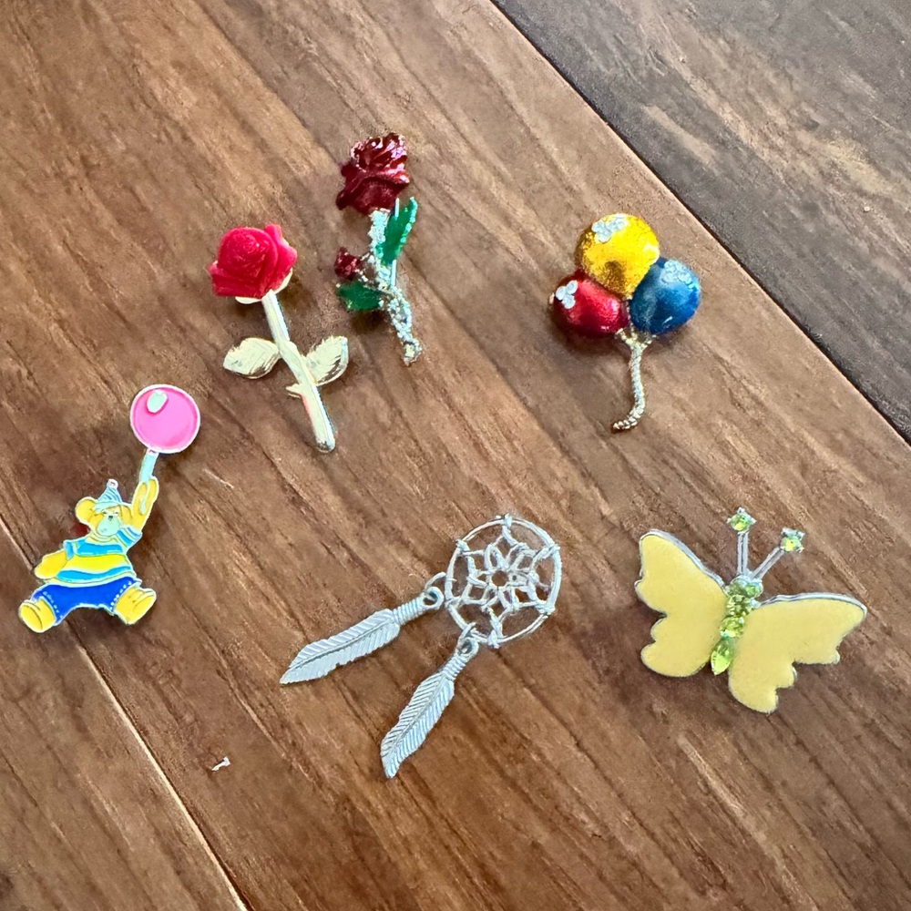 Vintage 6pc SET Kids Enamel Pin Brooch Novelty Rose Butterfly Dreamcatcher Bear